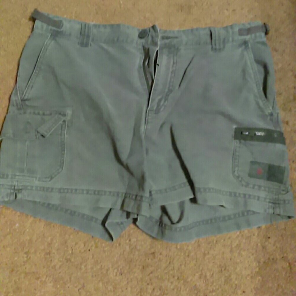 Women's cargo shorts